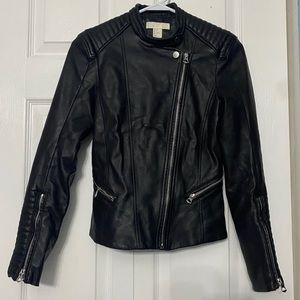 ⭐️ H&M Black Faux Leather Moto Jacket ⭐️